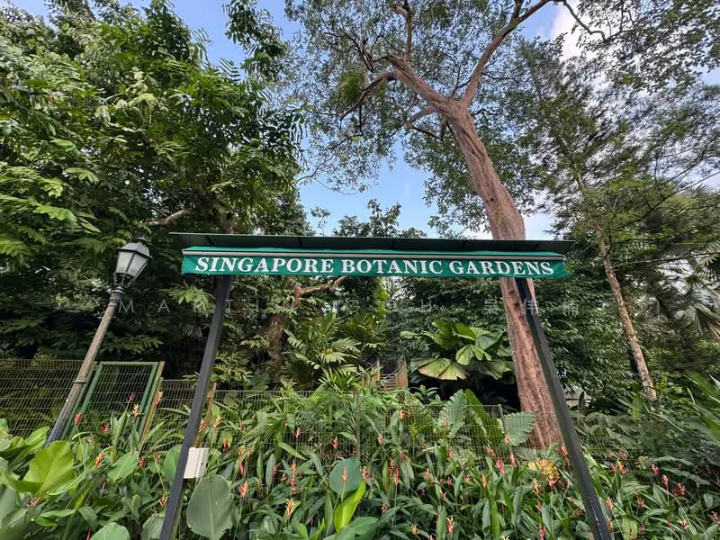 WHITE HOUSE PARK ESTATEš„BUNGALOW WITH POOL & GARDENš„FULL PRIVACY!!!, off Goodwood Park | Stevens Road | Orchard | White House Park Estate, 4 Bedrooms, 4,000 sqft, Bungalow House For Rent, by Martin Goh å“ä¼ę„ , 500098985 - Exterior - PropertyGuru.com.sg