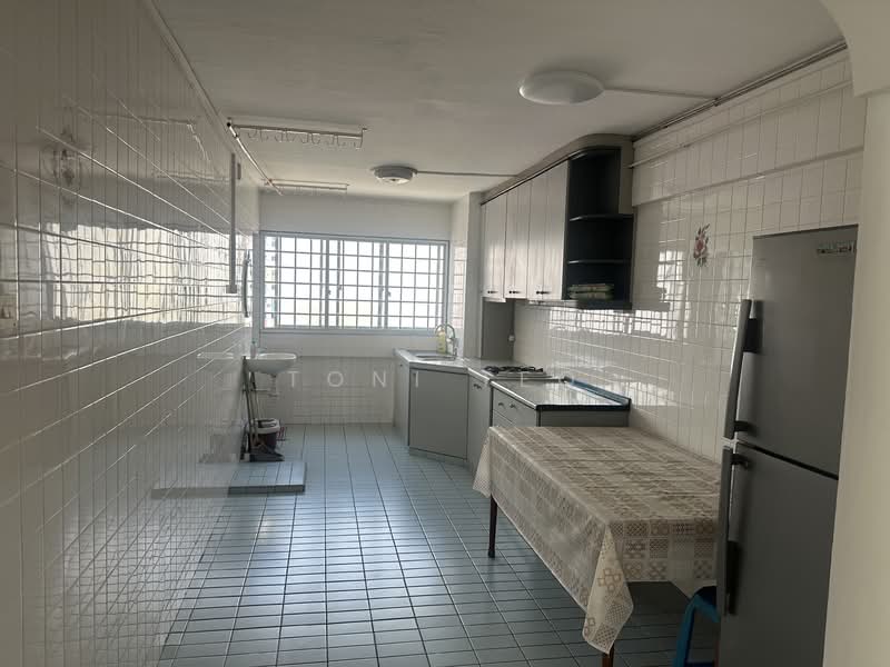 636 Yishun Street 61, 636 Yishun Street 61, 3 Bedrooms, 990 sqft, HDB Flat For Rent, by Toni Teo, 500098989 - Kitchen - PropertyGuru.com.sg