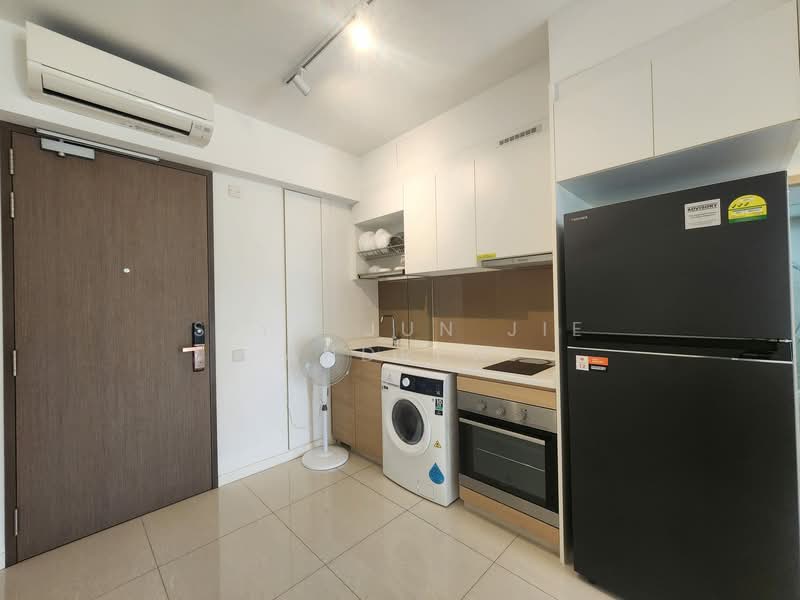 Treasure at Tampines, 13 Tampines Lane, 2 Bedrooms, 678 sqft, Condominium For Rent, by Siyo Jun Jie Andrew, 500099006 - Kitchen - PropertyGuru.com.sg