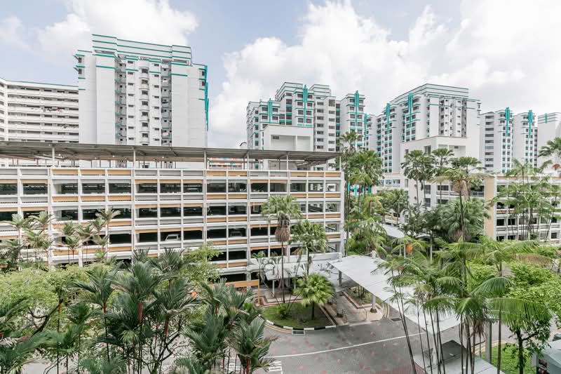 628 Jurong West Street 65 HDB Flat For Sale at S$ 730,000 | PropertyGuru Singapore - Exterior