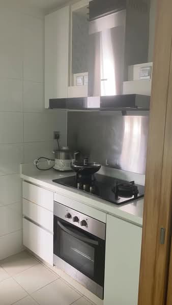 Tree House, 66 Chestnut Avenue, 4 Bedrooms, 1,560 sqft, Condominium For Rent, by Cyree Lin, 500099027 - Kitchen - PropertyGuru.com.sg