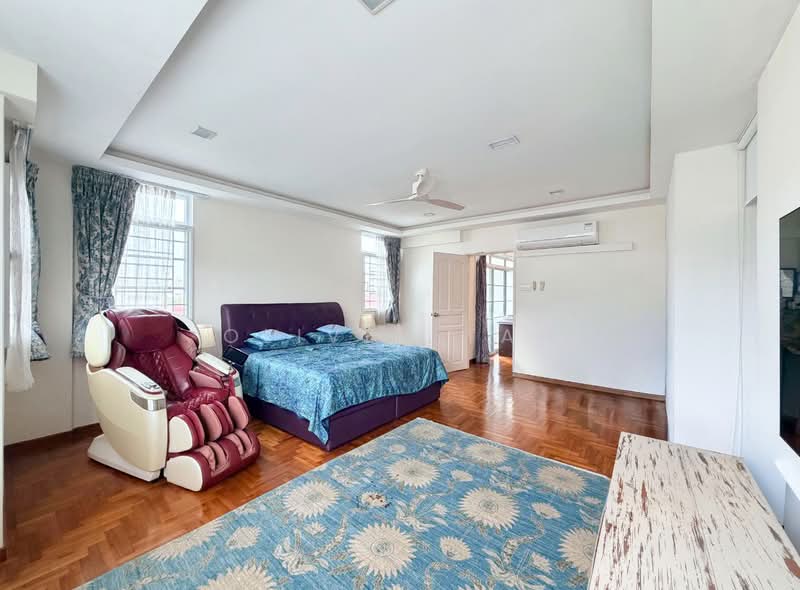 Pinewood Terrace Corner Terrace For Sale at S$ 3,500,000 | PropertyGuru Singapore - Bedroom