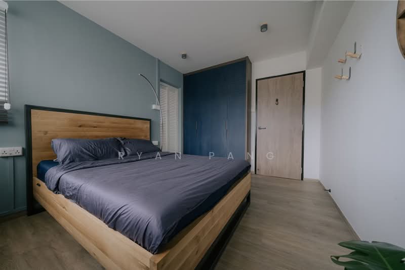 60 Strathmore Avenue HDB Flat For Sale at S$ 890,000 | PropertyGuru Singapore - Master Bedroom