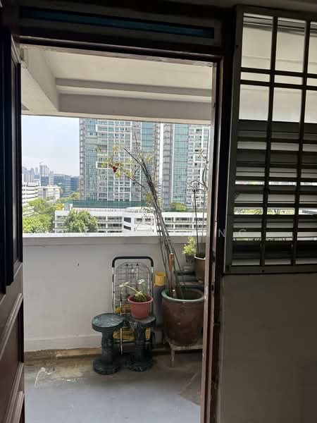 45 Bendemeer Road HDB Flat For Sale at S$ 418,000 | PropertyGuru Singapore - Balcony