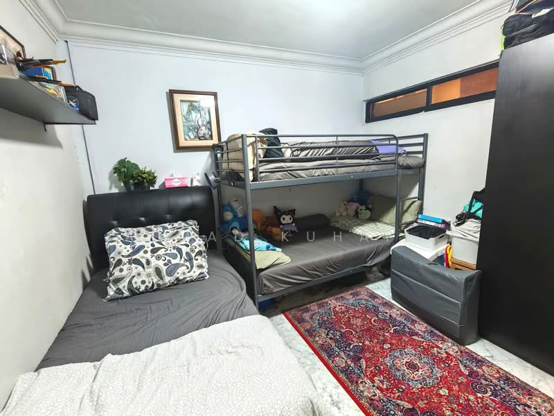 602 Elias Road HDB Flat For Sale at S$ 1,300,000 | PropertyGuru Singapore - Bedroom