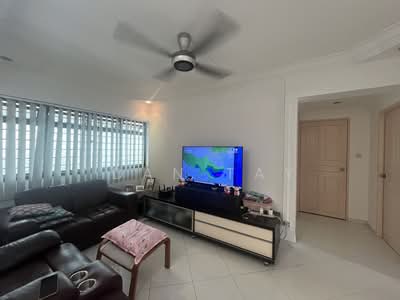 For Sale - 734 Woodlands Circle