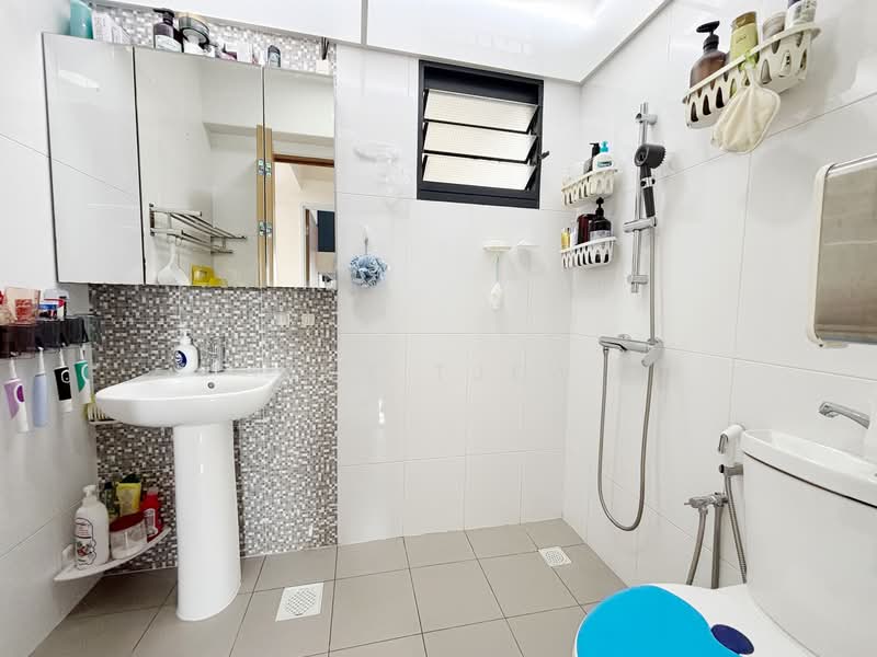 118A Alkaff Crescent HDB Flat For Sale at S$ 1,198,000 | PropertyGuru Singapore - Bathroom