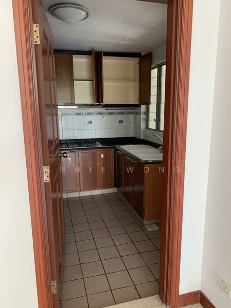 Aspen Heights Condominium For Sale at S$ 2,849,999 | PropertyGuru Singapore - Kitchen