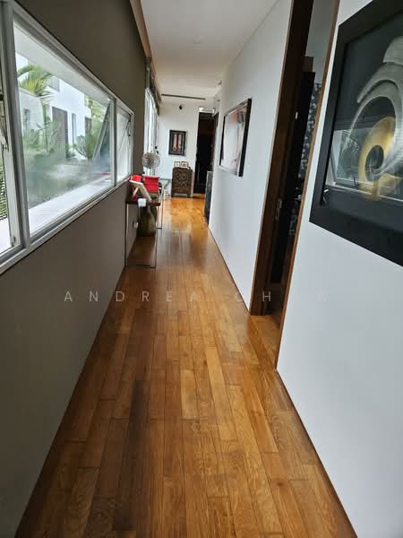 Tudor Close, Tudor Close, 5 Bedrooms, 7,000 sqft, Bungalow House For Rent, by Andrea Chow, 500099108 - Corridor - PropertyGuru.com.sg