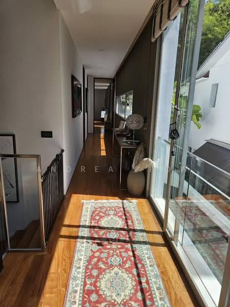 Tudor Close, Tudor Close, 5 Bedrooms, 7,000 sqft, Bungalow House For Rent, by Andrea Chow, 500099108 - Corridor - PropertyGuru.com.sg