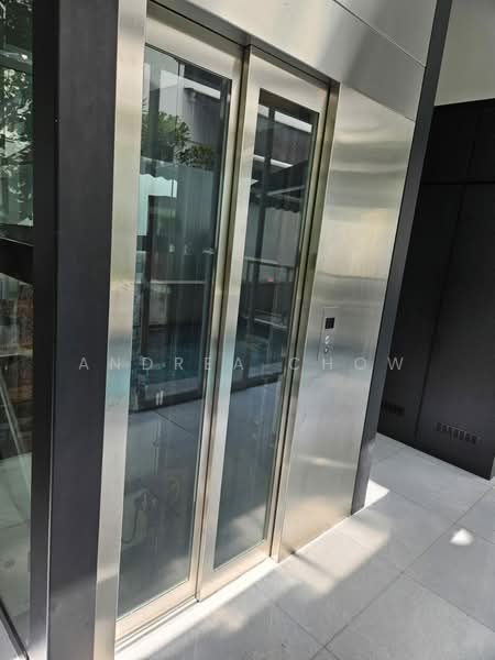 Tudor Close, Tudor Close, 5 Bedrooms, 7,000 sqft, Bungalow House For Rent, by Andrea Chow, 500099108 - Exterior - PropertyGuru.com.sg