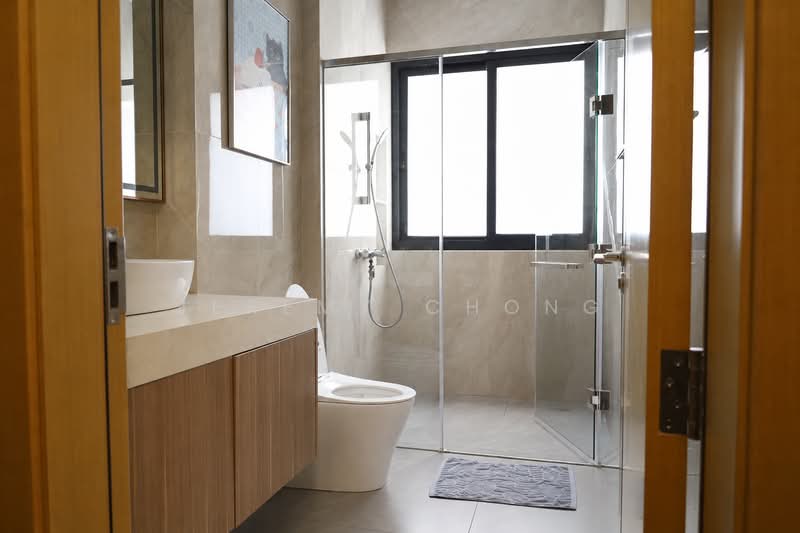 Chartwell Drive, Chartwell Drive, 8 Bedrooms, 9,678 sqft, Semi-Detached House For Sale, by Jeremy Chong, 500099109 - Bathroom - PropertyGuru.com.sg