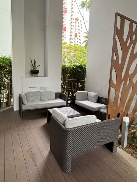 The Metropolitan Condominium, 8 Alexandra View, 4 Bedrooms, 1,733 sqft, Condominium For Sale, by Janice Tan, 500099115 - Exterior - PropertyGuru.com.sg