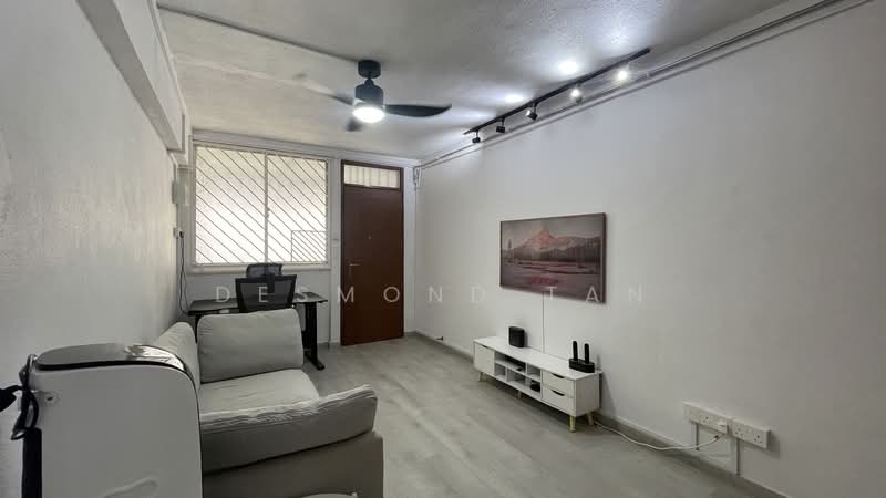 605 Yishun Street 61, 605 Yishun Street 61, Room Rental, 600 sqft, HDB Flat For Rent, by Desmond Tan, 500099122 - Living Room - PropertyGuru.com.sg