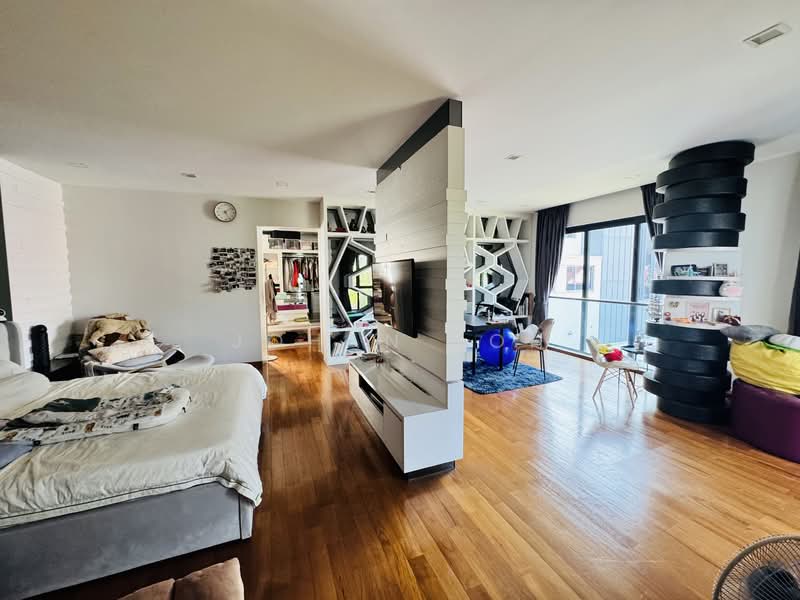 ⭐️Modern Goodman Estate Bungalow ⭐️ Wide Frontage ⭐️ Huge plot Detached House For Sale at S$ 28,000,000 | PropertyGuru Singapore - Bedroom