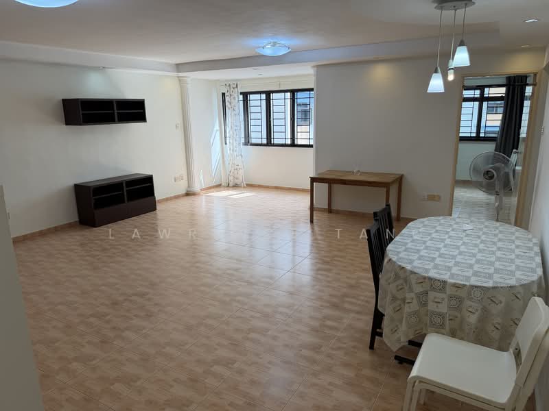 322C Anchorvale Drive HDB Flat For Sale at S$ 715,000 | PropertyGuru Singapore - Living Room