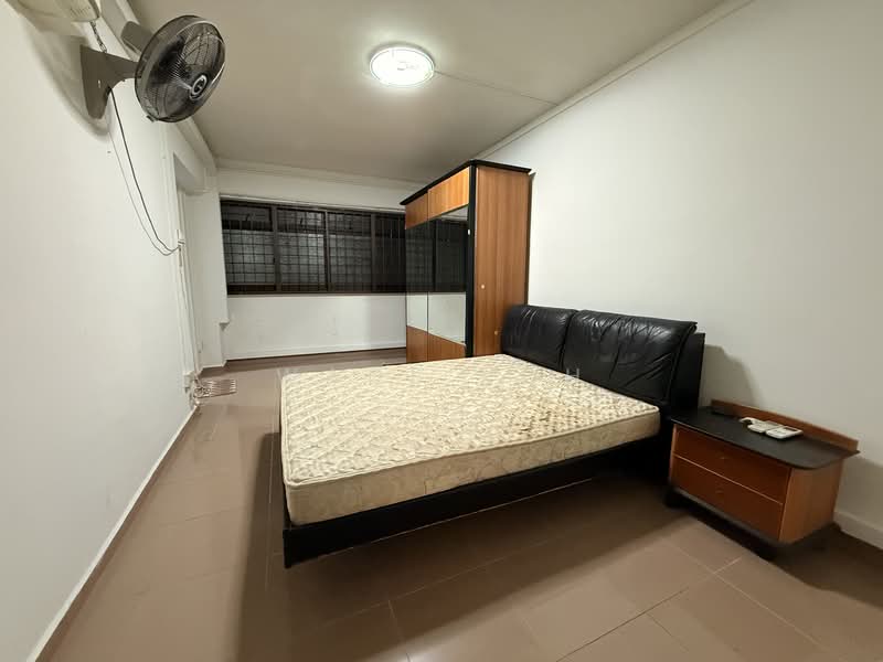 154 Jalan Teck Whye, 154 Jalan Teck Whye, Room Rental, 195 sqft, HDB Flat For Rent, by Wade Koh, 500099150 - Master Bedroom - PropertyGuru.com.sg