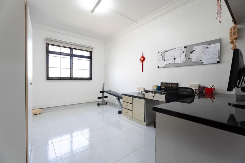 203A Compassvale Road HDB Flat For Sale at S$ 768,888 | PropertyGuru Singapore - Common Room