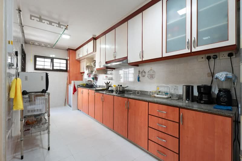 203A Compassvale Road HDB Flat For Sale at S$ 768,888 | PropertyGuru Singapore - Kitchen