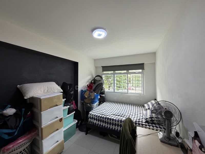 317A Yishun Avenue 9 HDB Flat For Sale at S$ 695,000 | PropertyGuru Singapore - Bedroom