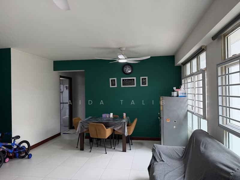 317A Yishun Avenue 9 HDB Flat For Sale at S$ 695,000 | PropertyGuru Singapore - Dining Room