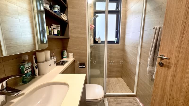 Hundred Palms Residences Executive Condominium For Sale at S$ 2,500,000 | PropertyGuru Singapore - Bathroom