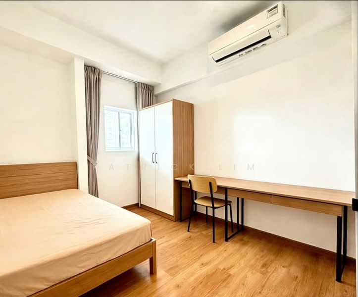 Balestier Point, 279 Balestier Road, 2 Bedrooms, 700 sqft, Apartment For Rent, by Patrick Lim, 500099167 - Windy & Unblock View Bedroom - PropertyGuru.com.sg