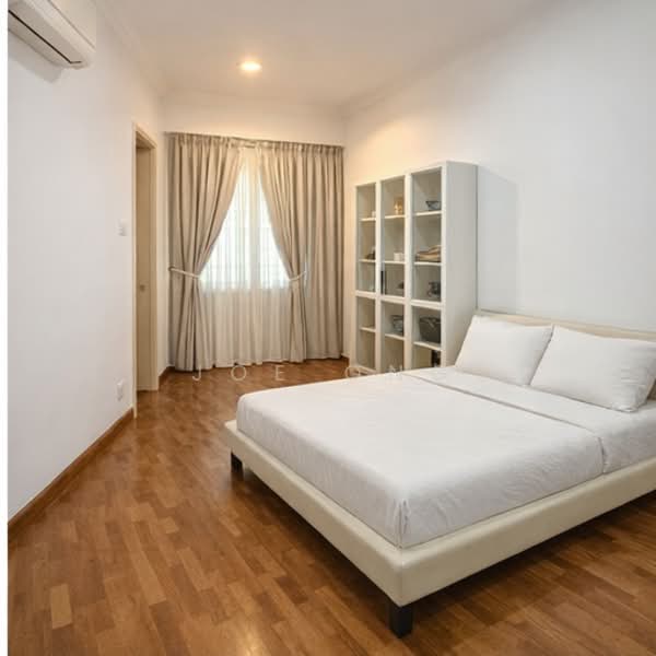 Eastwood Park Terraced House For Sale at S$ 3,250,000 | PropertyGuru Singapore - Bedroom