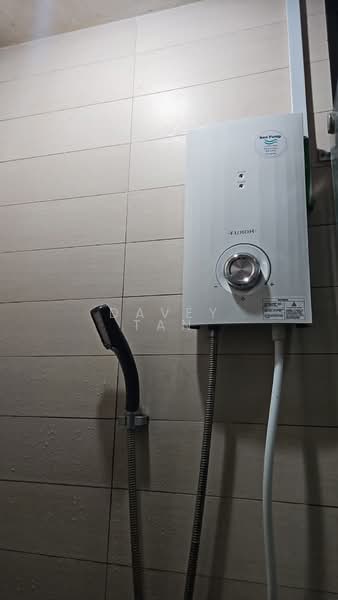 Atrium Residences Apartment For Sale at S$ 1,390,000 | PropertyGuru Singapore - Bathroom