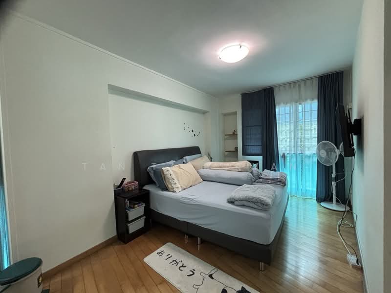 467A Admiralty Drive HDB Flat For Sale at S$ 625,000 | PropertyGuru Singapore - Bedroom
