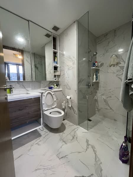 Parc Botannia Condominium For Sale at S$ 1,188,888 | PropertyGuru Singapore - Bathroom