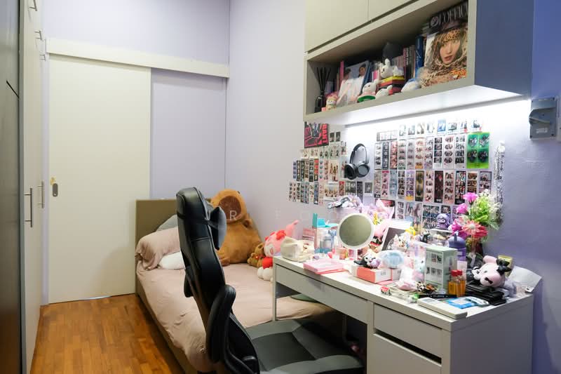 The Riverina Terraced House For Sale at S$ 2,850,000 | PropertyGuru Singapore - Bedroom