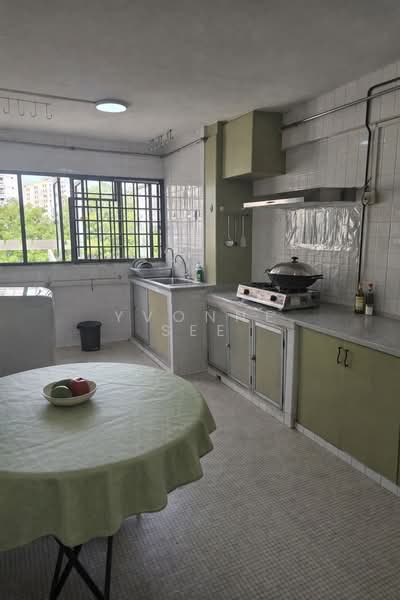 12 Pine Close HDB Flat For Sale at S$ 699,988 | PropertyGuru Singapore - Kitchen