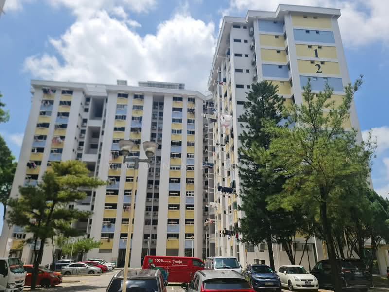 12 Pine Close HDB Flat For Sale at S$ 699,988 | PropertyGuru Singapore - Exterior