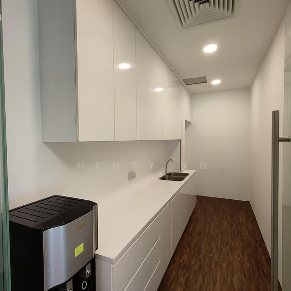 Six Battery Road Building, 6 Battery Road, 1,615 sqft, Office For Rent, by Henry Ng, 500099215 - Kitchen - CommercialGuru.com.sg