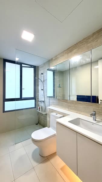 Bedok Residences, 24 Bedok North Drive, 3 Bedrooms, 1,216 sqft, Condominium For Rent, by Chen Chen, 500099217 - Bathroom - PropertyGuru.com.sg