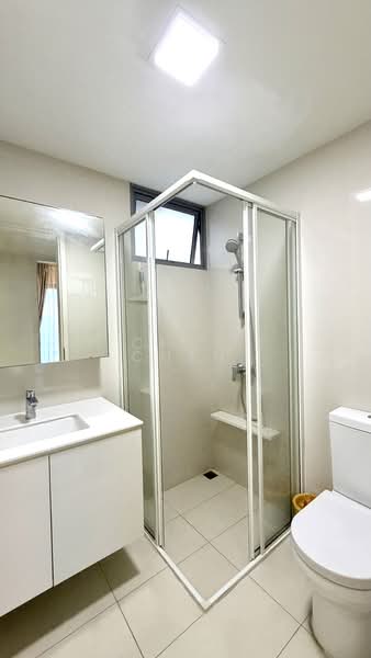 Bedok Residences, 24 Bedok North Drive, 3 Bedrooms, 1,216 sqft, Condominium For Rent, by Chen Chen, 500099217 - Bathroom - PropertyGuru.com.sg