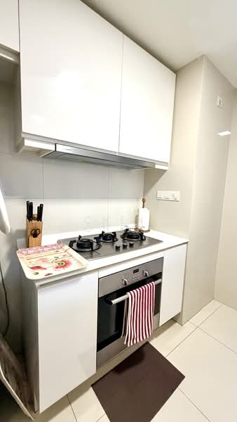 Bedok Residences, 24 Bedok North Drive, 3 Bedrooms, 1,216 sqft, Condominium For Rent, by Chen Chen, 500099217 - Kitchen - PropertyGuru.com.sg
