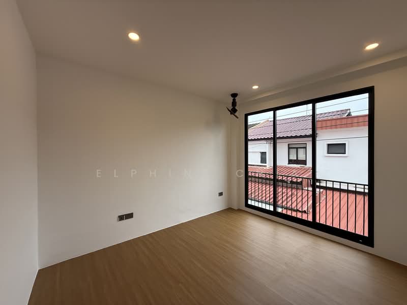 Opera Estate Corner Terrace For Sale at S$ 8,688,000 | PropertyGuru Singapore - Common Bedroom