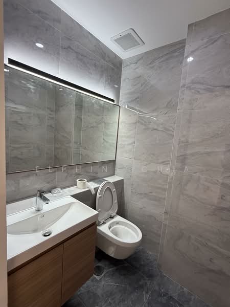 Opera Estate Corner Terrace For Sale at S$ 8,688,000 | PropertyGuru Singapore - Bathroom