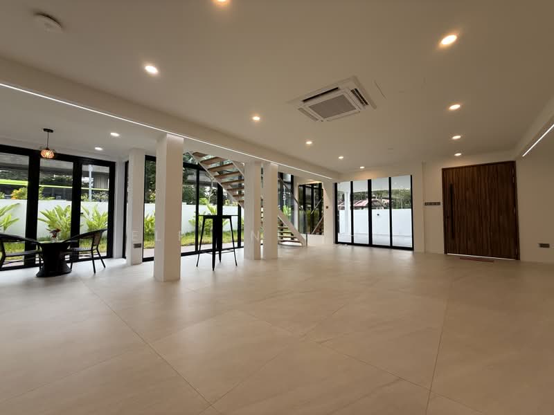Opera Estate, Terang Bulan Avenue, 6 Bedrooms, 3,195 sqft, Corner Terrace For Sale, by Elphine Chia, 500099218 - Living Room - PropertyGuru.com.sg