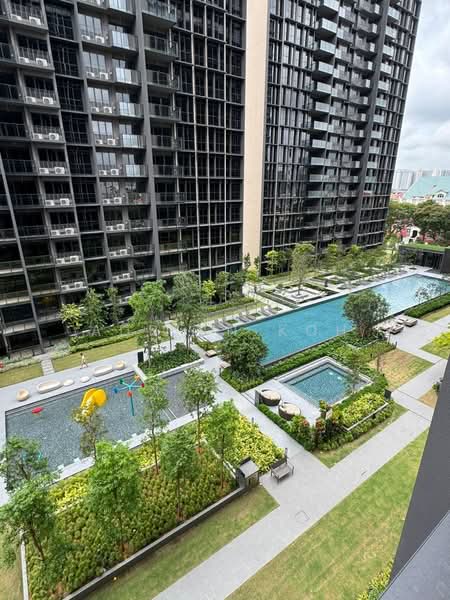 Tembusu Grand, 94 Jalan Tembusu, 2 Bedrooms, 743 sqft, Condominium For Rent, by Adrian Koh, 500099219 - Exterior - PropertyGuru.com.sg