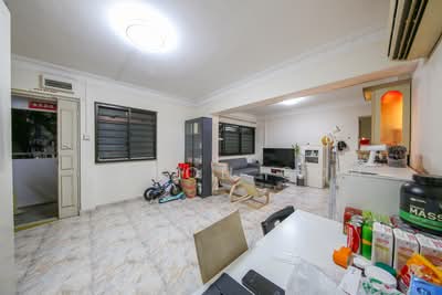 For Sale - 331 Sembawang Close