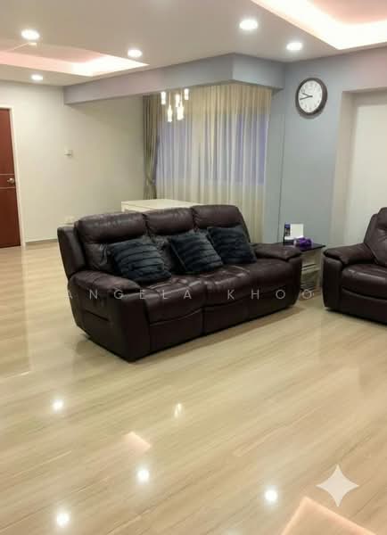 82 Strathmore Avenue, 82 Strathmore Avenue, Room Rental, 180 sqft, HDB Flat For Rent, by Angela Khoo, 500099222 - Living Room - PropertyGuru.com.sg
