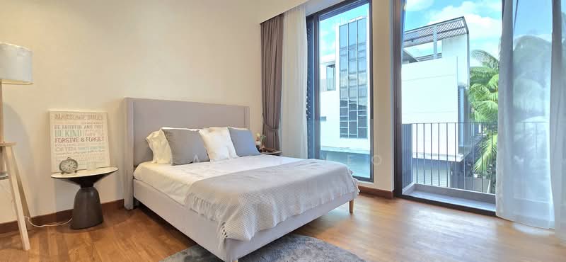 Alana Cluster House For Sale at S$ 4,330,000 | PropertyGuru Singapore - Master Bedroom