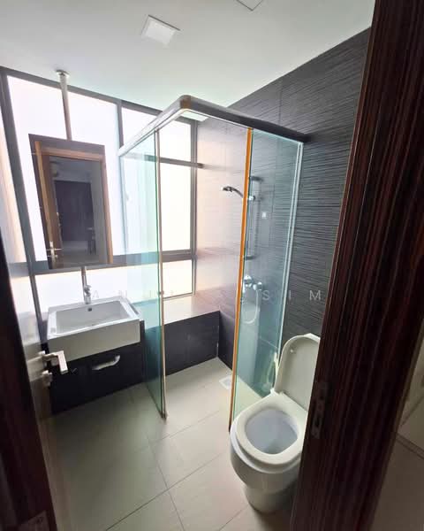 The Cherrywood, 120 Lorong L Telok Kurau, Room Rental, 200 sqft, Apartment For Rent, by ANJILA SIM, 500099230 - Communal Bathroom - PropertyGuru.com.sg