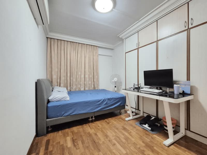 546 Woodlands Drive 16 HDB Flat For Sale at S$ 698,000 | PropertyGuru Singapore - Bedroom