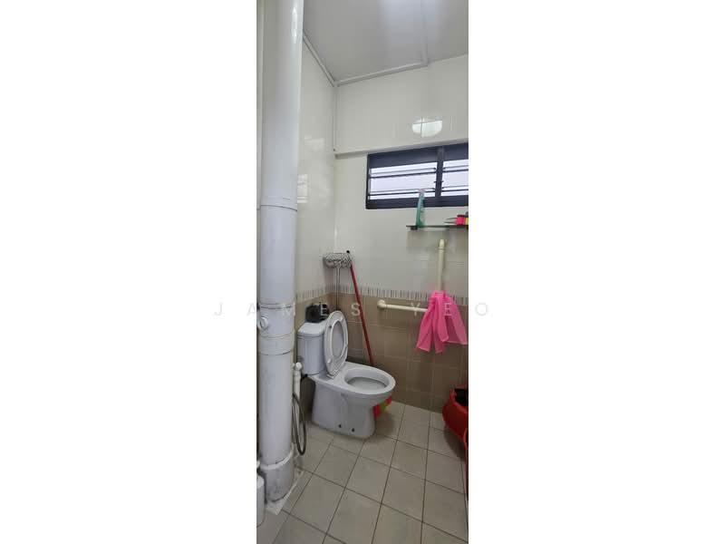 220 Ang Mo Kio Avenue 1 HDB Flat For Sale at S$ 400,000 | PropertyGuru Singapore