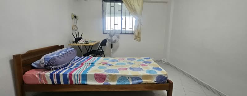 220 Ang Mo Kio Avenue 1 HDB Flat For Sale at S$ 400,000 | PropertyGuru Singapore - Bedroom
