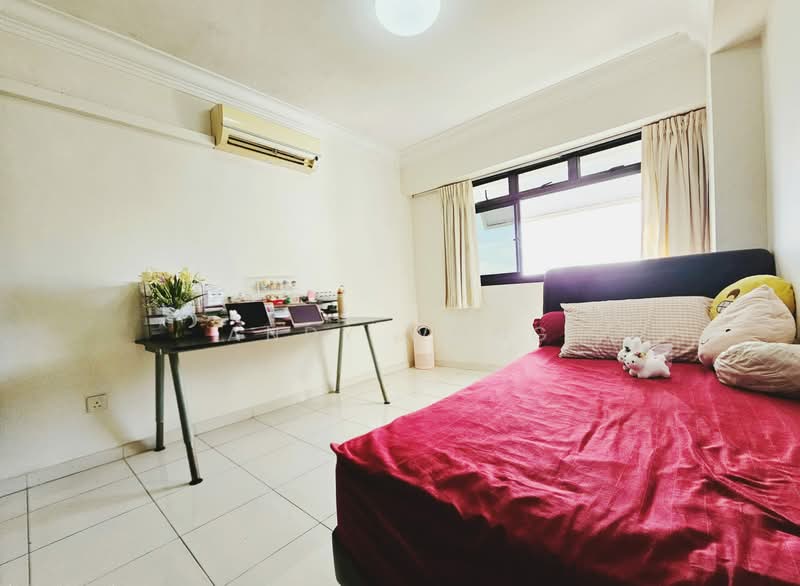 682C Woodlands Drive 73 HDB Flat For Sale at S$ 708,000 | PropertyGuru Singapore - Bedroom